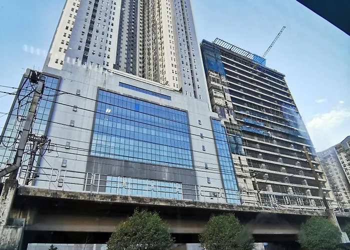 White Rose Condotel At Victoria Sports Tower * 马尼拉